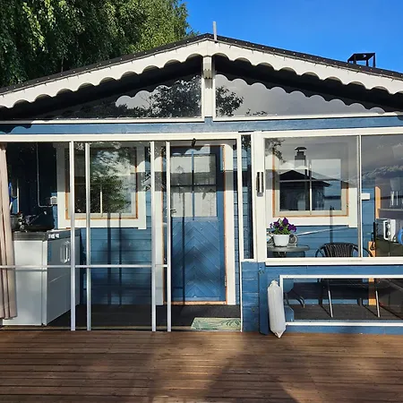 Luxury tent Luxusteltta Lappajaerven Rannalla *